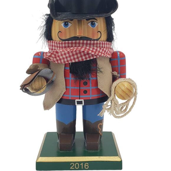 Nutcracker Cowboy Rancher Western Cowboy Hat Lasso Rope Trimmery Size 7" Tall - Picture 1 of 12